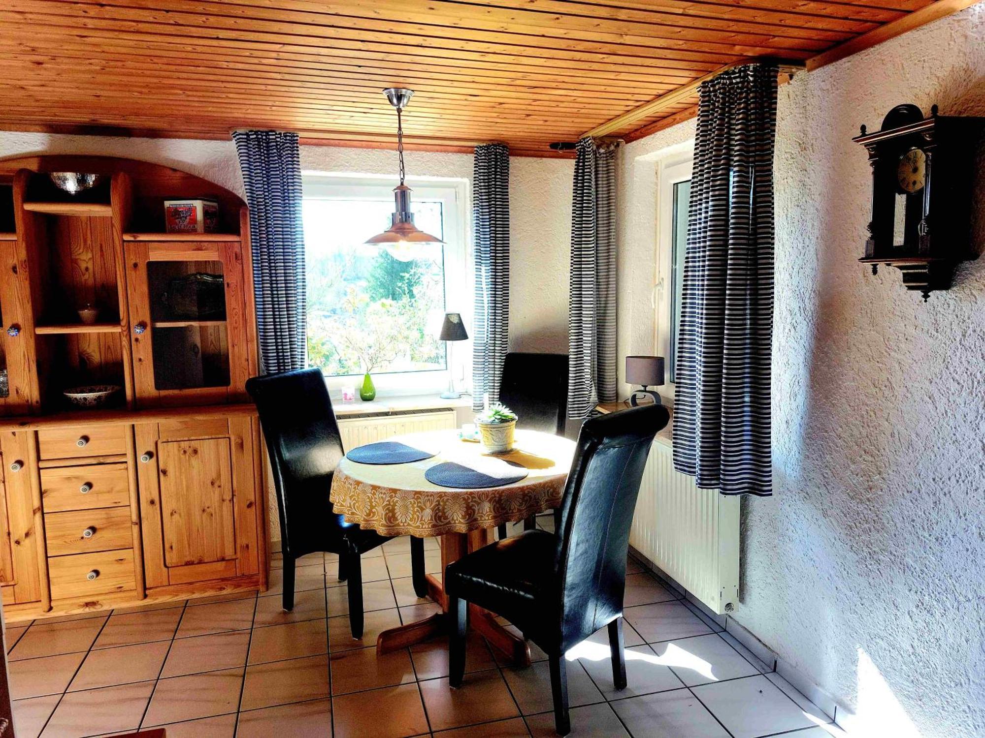 Kleines Haus Mitten In Der Natur Mit Eigener Terrasse Und Sonnenbalkon Halver Exterior foto